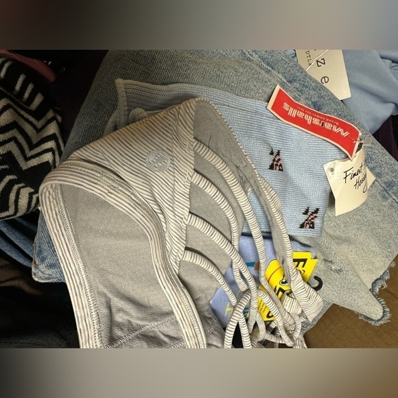 Reseller Bundle 5LB Box Assorted Size Brands - Picture 4 of 13